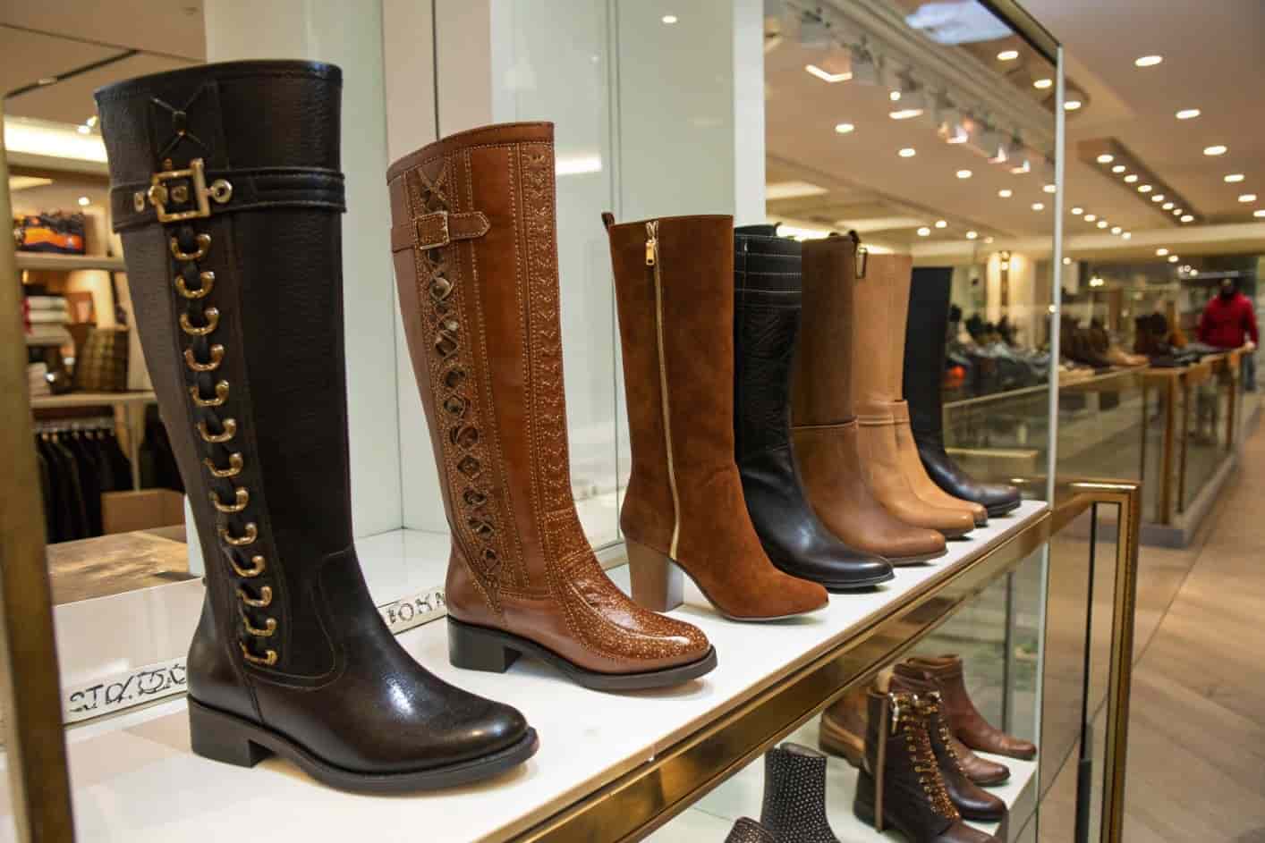 انواع مدل های بوت چرم زنانه